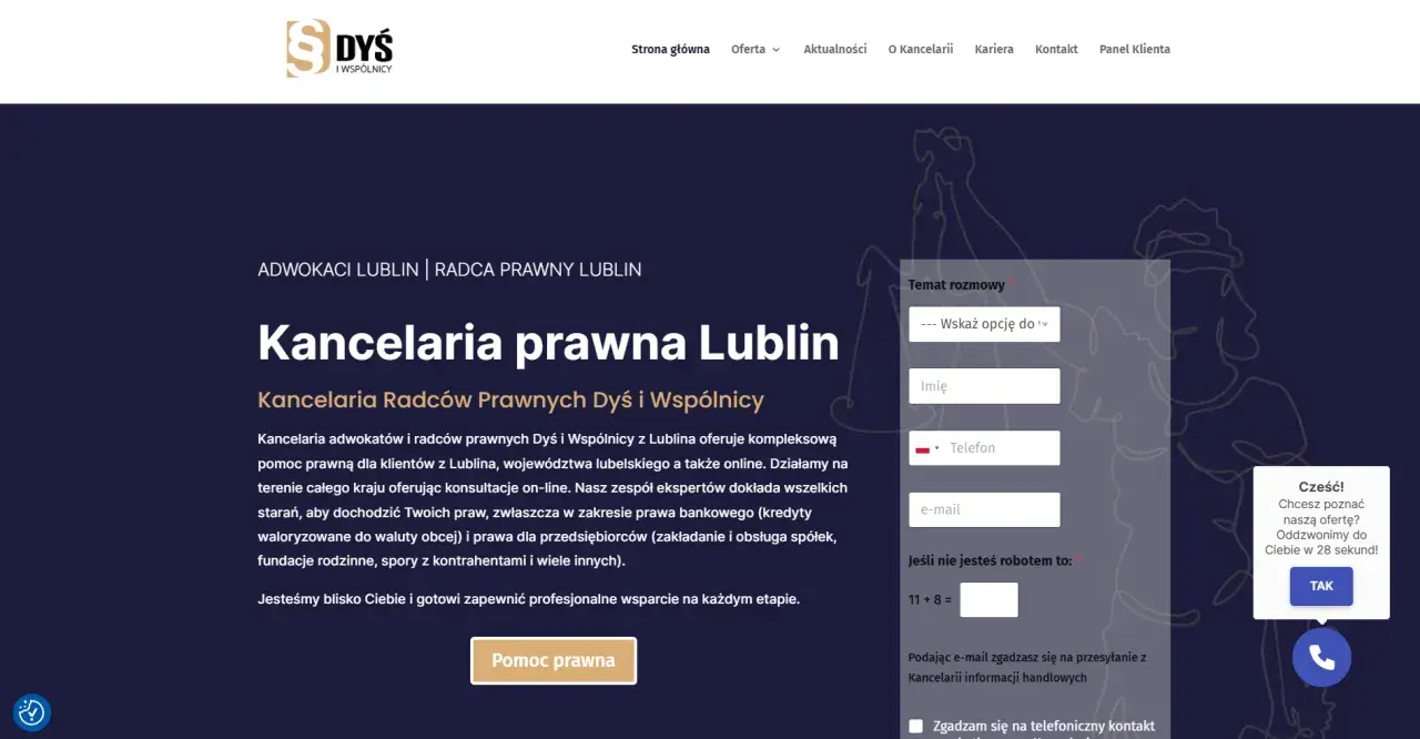 Logo kancelarii prawnej Dyś i Wspólnicy na tle granatowej strony internetowej.
